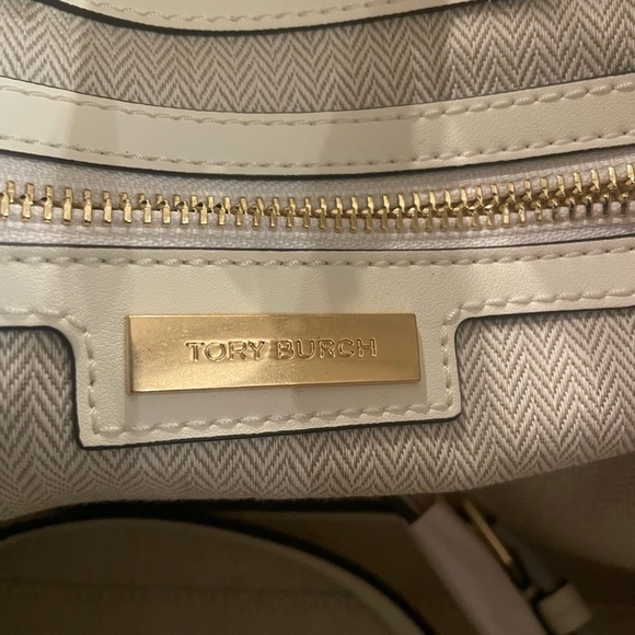 Tory Burch Perry Triple-Compartment Tote White Leather Bag 14”x10”x4” Brand New - Picture 9 of 9